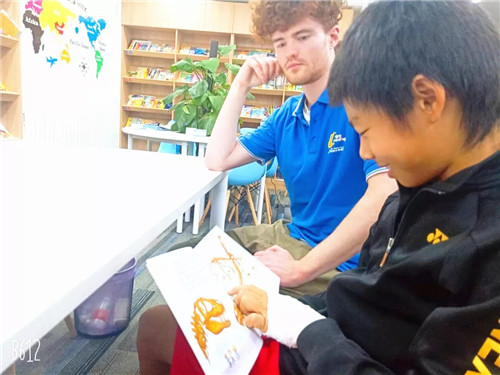 兩個月 讀完15本書 英語等級從2.1升至4.0 —學(xué)員Daniel學(xué)習(xí)歷程回顧